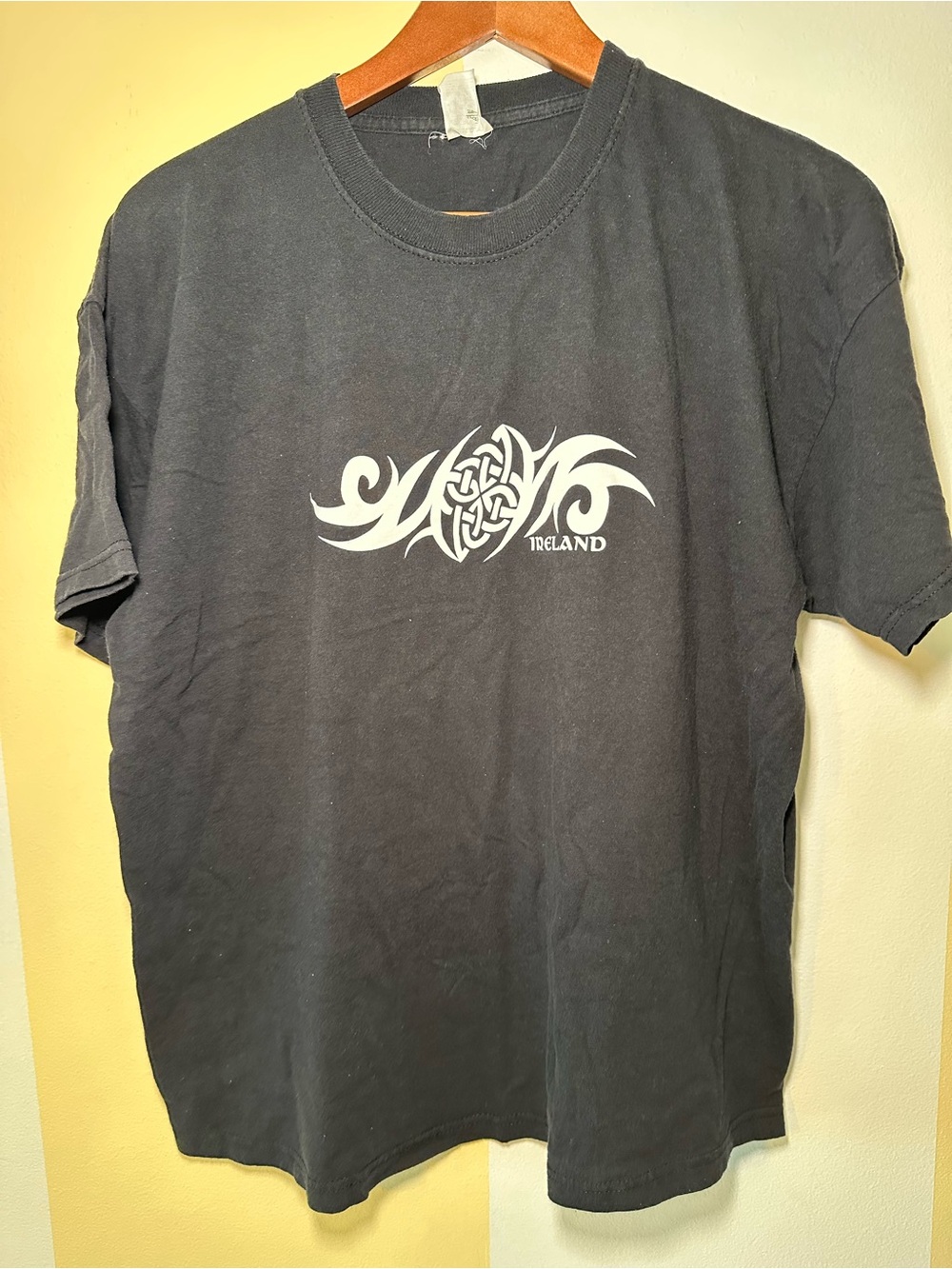 Vintage Ireland Celtic Knot Graphic T-Shirt Black Tribal Souvenir Men's Size XL